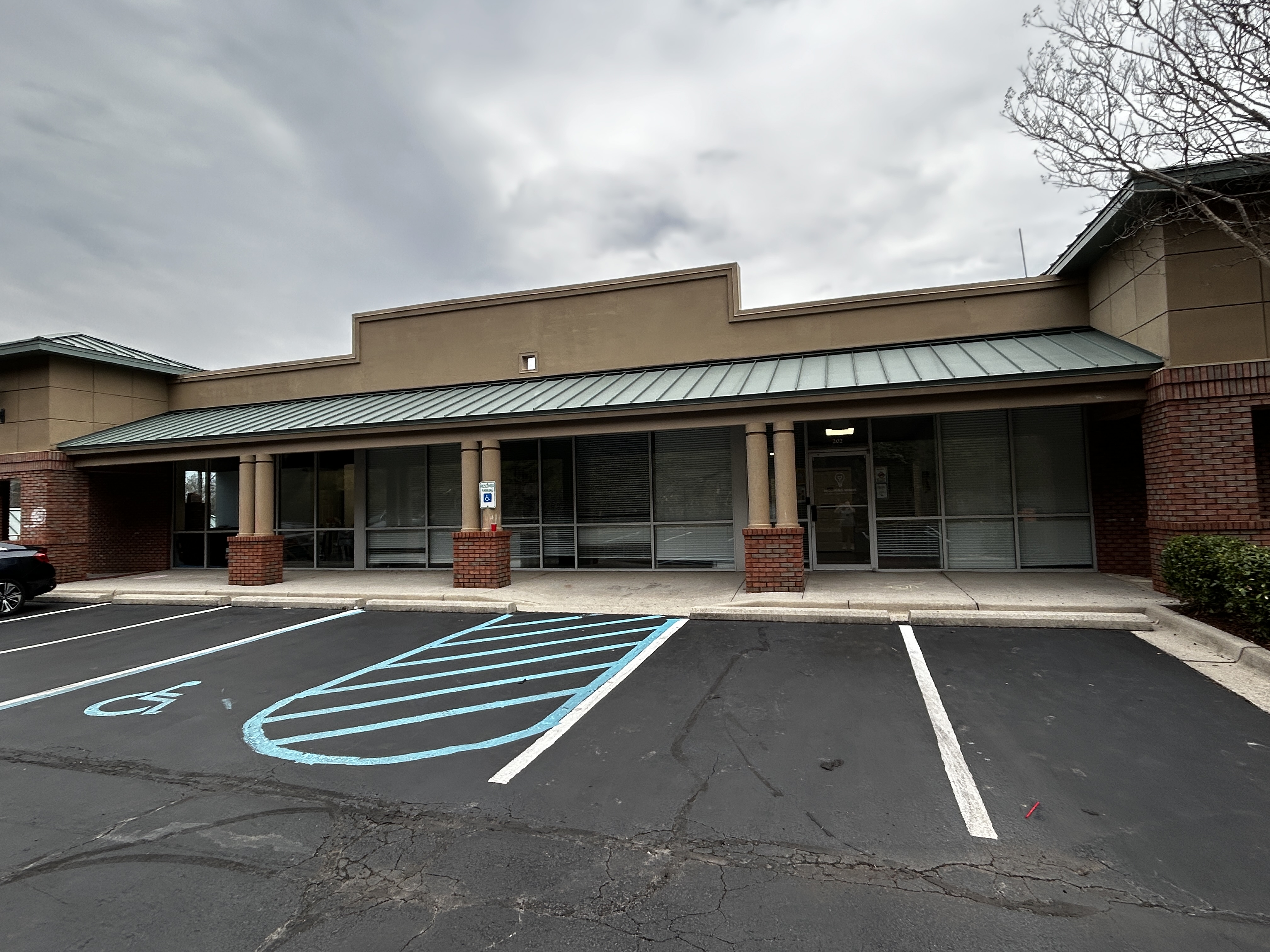 Inquiring Minds clinic building in Huntsville, Alabama